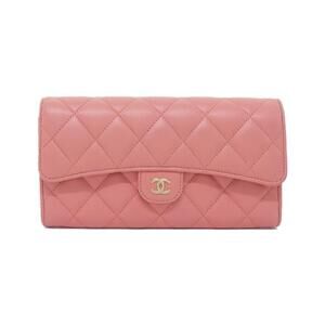 CHANEL Pink Wallet